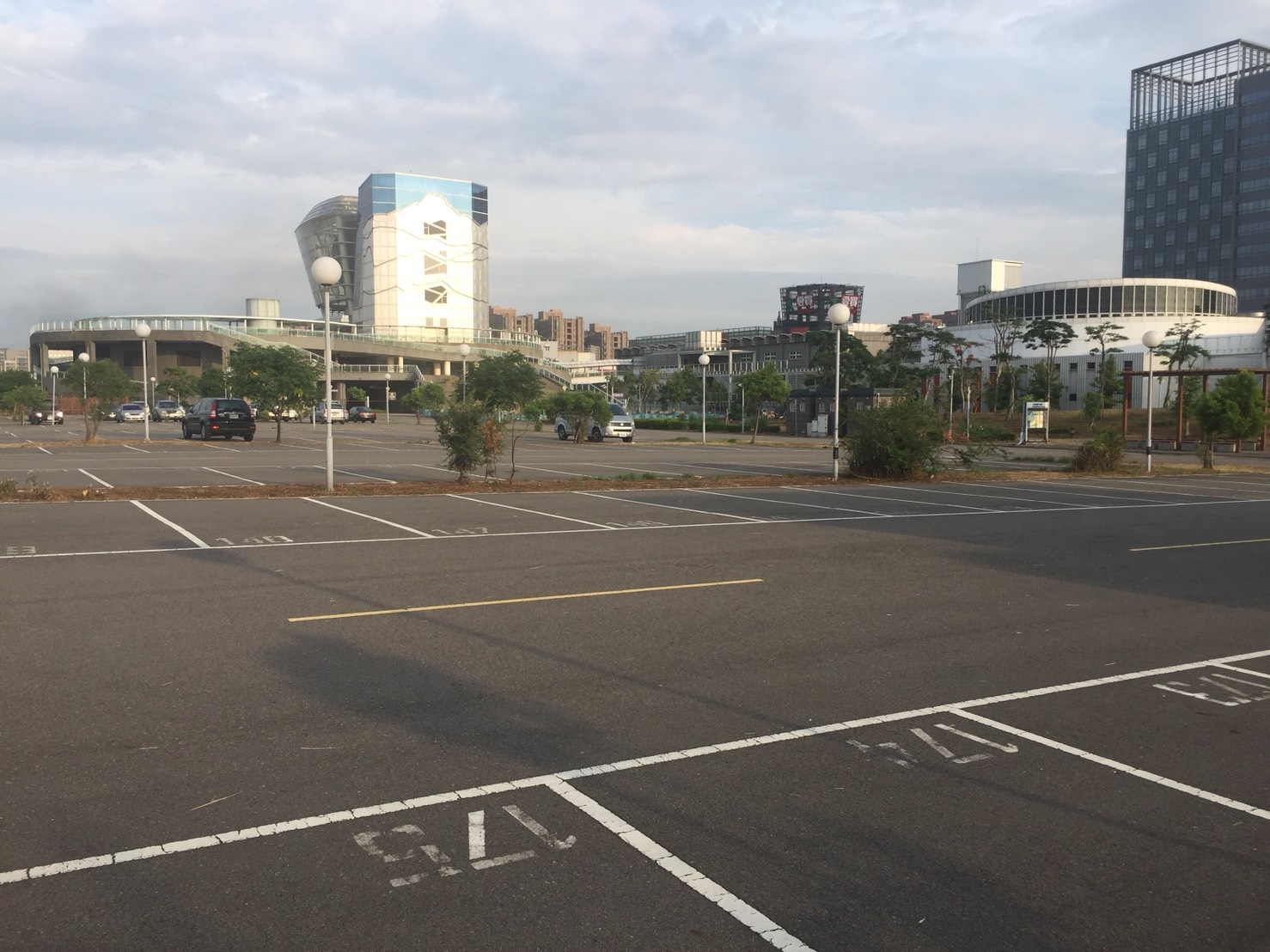 世博停車場現況，未來將規劃國際展演中心停車場