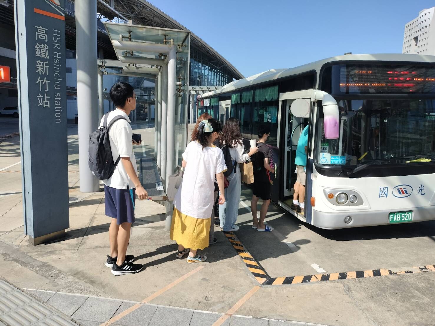 竹市府「縣市先導公車計畫」獲核定，全市首條全電動公車路線明年啟用。